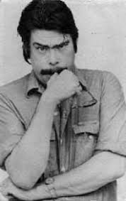 Is this Phillip Sturholm WITHOUT his beard-mustache???