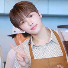 Collection de ⊰ː͡➘ 丽莎 ˚. Zero For Onlyoneof On Twitter I Sort Of Drew Rie Onlyoneof ì˜¨ë¦¬ì›ì˜¤ë¸Œ