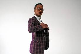 He issued his apology to his girlfriend, his mother, his business associates and the public in general.in accordance to the statement he issued. Prince Kaybee Wajellwa And He S Very Cross