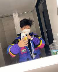 Satu unggahan di facebook tahun 2018 menyebut anak babi mirip manusia ini ditemukan di bangka. 13 Babi Ideas Nike Wallpaper Tokyo Ghoul Wallpapers Baby Strollers