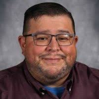 Ernesto Santacruz's Instagram, Twitter & Facebook