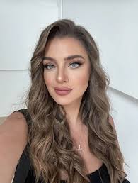 Gambar Perempuan Cantik Tutup Muka