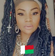 Homeless have moved in old Casa Ole( Beaumont) BPD was contacted.