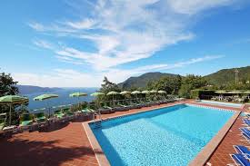 Ferienwohnung Residence La Forca In Tignale Bs Gardasee 6 Personen 2 Schlafzimmer Objektdetails Residenz Mit Ferien Ferienwohnung Ferienwohnung Gardasee