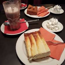 Kaffe Und Kuchen Im Bar Celona Kaffee Kaokao Kuchen Cake Kasekuchen Cheesecake Lecker Yummy Yummi Delicious Barcelon Kaffe Und Kuchen Lecker Kuchen