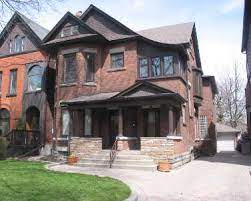 It begins at the intersection of queen street west, king street west and the queensway running north to dundas street west. 279 High Park Avenue Toronto Zolo Ca
