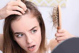 Bilas rambut dan keringkan 80% untuk disapukan serum atau ginseng di langkah 3. Rambut Gugur Selepas Bersalin Ikuti Tip Penjagaan Ini Mode Mstar
