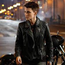 Ruby rose didn't come to the decision to leave the cw's 'batwoman' lightly, and she has no doubts actress javicia leslie is ready to take over. Ruby Rose Speaks Out About Batwoman Exit E Online Deutschland