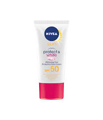 The combination of coverage and sunscreen is just perfect. Whitening Sun Protection Face Cream Spf50 Nivea