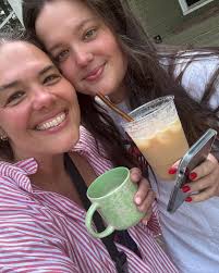 Happy Sunday friends!! The week kicked my butt I'm not gonna lie…but after  a full nights rest, a sloooow Sunday breakfast and the sunshine I'm back to  feeling deeply grateful. I have