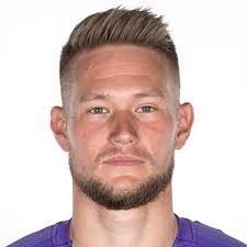 His height is 188 cm and weight is 85 kg (body type normal). Tomas Vaclik Tschechische Rep Uefa Euro 2020 Uefa Com