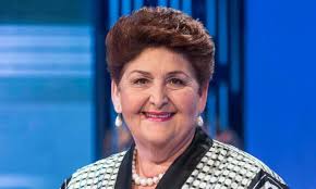 Barbara lezzi chiude a renzi ed italia viva: Barbara Lezzi Photos Facebook