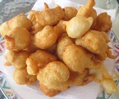 Diese Sussen Hefeteigkugeln Sind Ein Typisch Griechisches Dessert Traditionell War Es Auf Kreta Nicht Ub Ideen Furs Essen Griechisches Essen Lebensmittel Essen