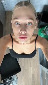 Tatisize (Настя Романова) — слив фото и видео 18+