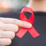 Hiv (human immunodeficiency virus) dikenal bisa menyebabkan infeksi berbahaya karena menyerang sistem kekebalan tubuh. Perbedaan Hiv Dan Aids Yang Paling Utama Secara Medis