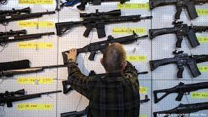 Die schweiz ist mitglied des. Schweizer Stimmen Fur Scharferes Waffengesetz Aktuell Europa Dw 19 05 2019