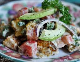 салат из свеклы с жареным луком и соевым соусом Salat S Avokado I Grenkami Recept Salaty Pinterest Zapravki Avokado I Zelen