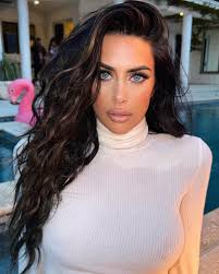 Eyes so Hypnotizing🦋💙 Glam #MADRIDGLOW @mattielynnbreaux Creative  Direction @peterhairbh . Hair Leave in Spray, Volume mousse and Argan  Moisturizing Elixir @balmainhair . Face Triclone SkinTechFoundation 230  @hauslabs 60 sec eye effect @westmorebeauty