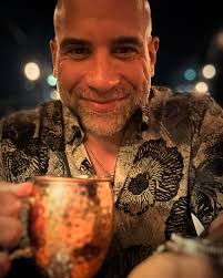 48 🎉 Los cumpleaños son días especiales. Cerramos un capítulo de nuestra  vida y abrimos otro. No importa la edad, ni la cantidad de años cumplidos,  sino la CALIDAD con que los