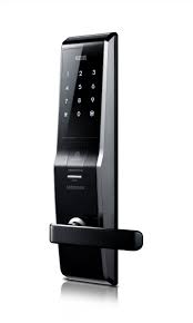 4 Great Fingerprint Door Locks Deadbolts Reviewed Biometric Security Securite Maison Rangement Maison Idees Pour La Maison