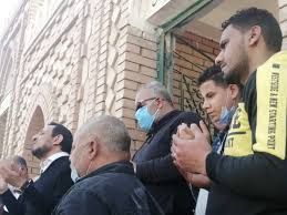 محمد فؤاد يعزي حلمي بكر في وفاة شقيقه. D Bl8wt7qy28xm