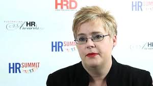 Amanda Towe's Instagram, Twitter & Facebook