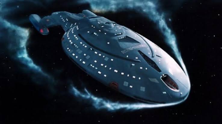 Star Trek: Voyager Ship Was Just Created In Real Life | GIANT FREAKIN ROBOT
