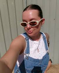 We don't have to get serious right away. Start with: "Hey, what would you  do if I sat down next to you?" next to you?" 👀