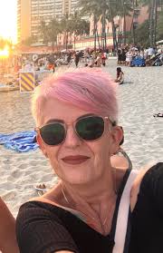 This was way more exciting than it should be. Every single kernel in the  bag popped, and none burned! 2 minutes 53 seconds is apparently the perfect  time for my microwave.