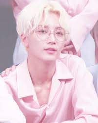 Kst, seventeen members joshua and dk featured in a revamped song by american artist, pink sweat$! Pin By Nora On Aesthetic Kpop Jeonghan Seventeen Jeonghan Pink Aesthetic
