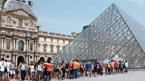Accueil, aménagement, Pyramide, le Louvre se réinvente