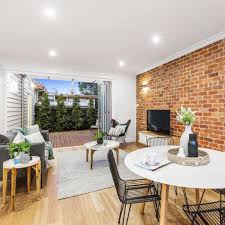 Want your airbnb property to stand out in the sea of options? Center Staged Property Styling