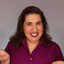 Elvira Chang's Instagram, Twitter & Facebook