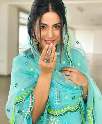 Ananya panday, pooja hegde, hina khan & more play showstopper on final day of fashion. Hina Khan On Twitter Eid Mubarak