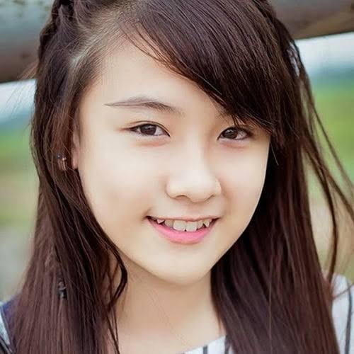mọc răng khểnh