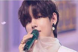 Born december 30, 1995), also known by his stage name v, is a south korean singer, songwriter, and actor. Bts Kim Taehyung Turns 25 Here Is All You Need To Know About K Pop Star V Entertainment News Firstpost