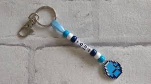 Diamond's original name during indev, as stated above, was emerald in the code, and was kept this way until this snapshot. Minecraft Blue Diamond Personalised Name Keyring Keychain Key Etsy