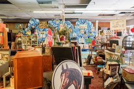 A Fun And Funky Day On Oak Street Oak Street New Orleans Second Hand Furniture