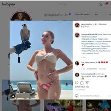 Bei diesem lifestyle passt ein baby wohl am wenigsten in ihre doch jetzt soll die ehemalige dschungelcamperin schwanger sein. Georgina Fleur Postet Bikini Foto Auf Instagram Fans Achten Nur Auf Dieses Detail Promi Show