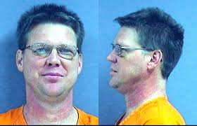 Man arrested for assaulting two women at a bar