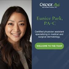 Eunice Park's Instagram, Twitter & Facebook