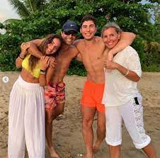 Based on information available to us, chayanne had at least 1 relationships prior to dating marilisa maronesse. Quien Es La Esposa De Chayanne Quien Es La Esposa De Chayanne Esposa De Chayanne Marilisa Maronesse Noticias Importantes