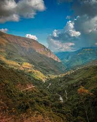 1 de enero ❤️‍🔥 “Aquel primer día del año, se contempló el ocaso en el  horizonte y se supo que el amor era como el sol: eterno, cálido y lleno de  vida.