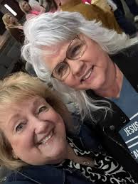 LouAnn Malloy Howard (@unclehanksknives) • Instagram photos and videos