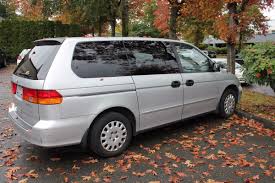 Photographed in roseville, new south wales, australia. 2002 Honda Odyssey Pass Van Grey Vin 2hkrl18532h002044