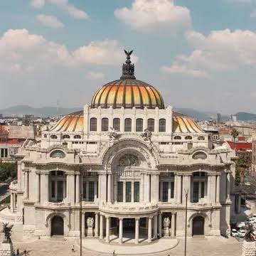 Exterior view of Museo de Arte Carrillo Gil