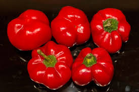Ungarische Paprikasorten Von Paradiesapfel Bis Rote Katze Paprikasorten Paradiesapfel Paprika
