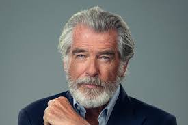 Kate Sisson's Instagram, Twitter & Facebook