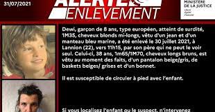 Lire la suite l'enquête a mis en cause dans l'organisation de cet enlèvement rémy daillet, arrêté fin mai en malaisie, où il résidait depuis plusieurs années. Hhsbmowl3og Rm