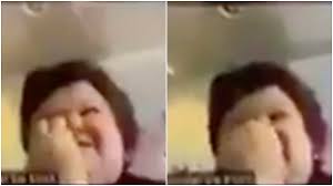 Belçikalılar, aşırı kilolu olan bir bakanın obeziteyle mücadelede iyi bir örnek olmayacağını ifade ederek bunun şaka gibi bir durum olduğunu dile getirdi. Belcika Saglik Bakani Maggie De Block Video Konferans Sirasinda Kahkaha Atip Burnunu Karistirdi Onedio Com